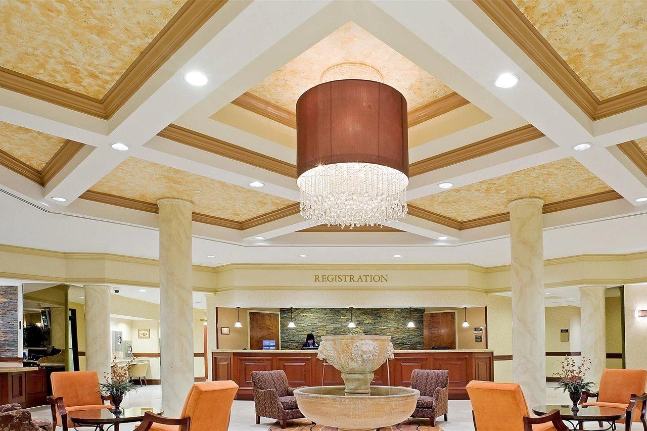 Crowne Plaza Edison By Ihg Hotel Exterior photo