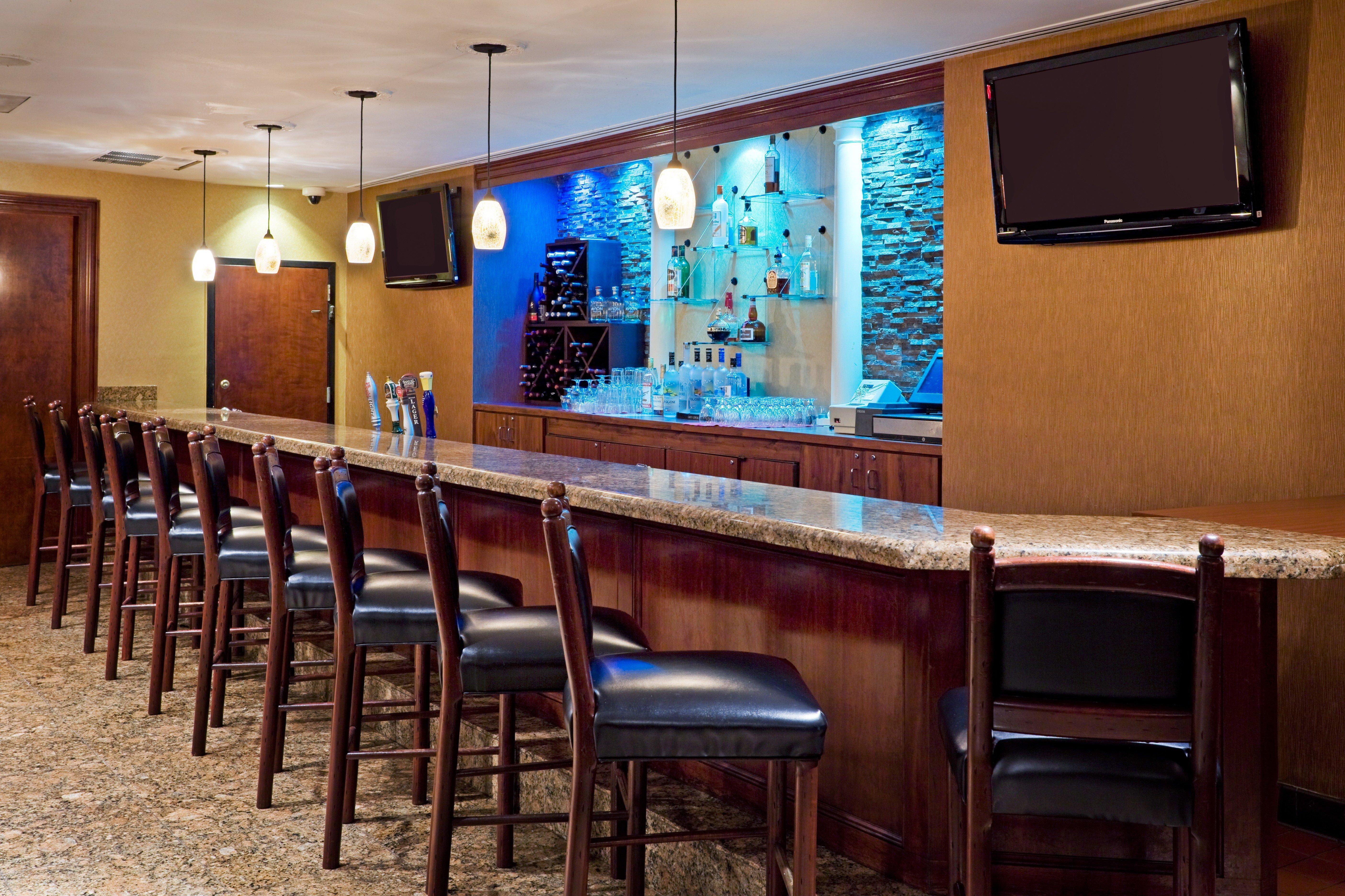 Crowne Plaza Edison By Ihg Hotel Exterior photo
